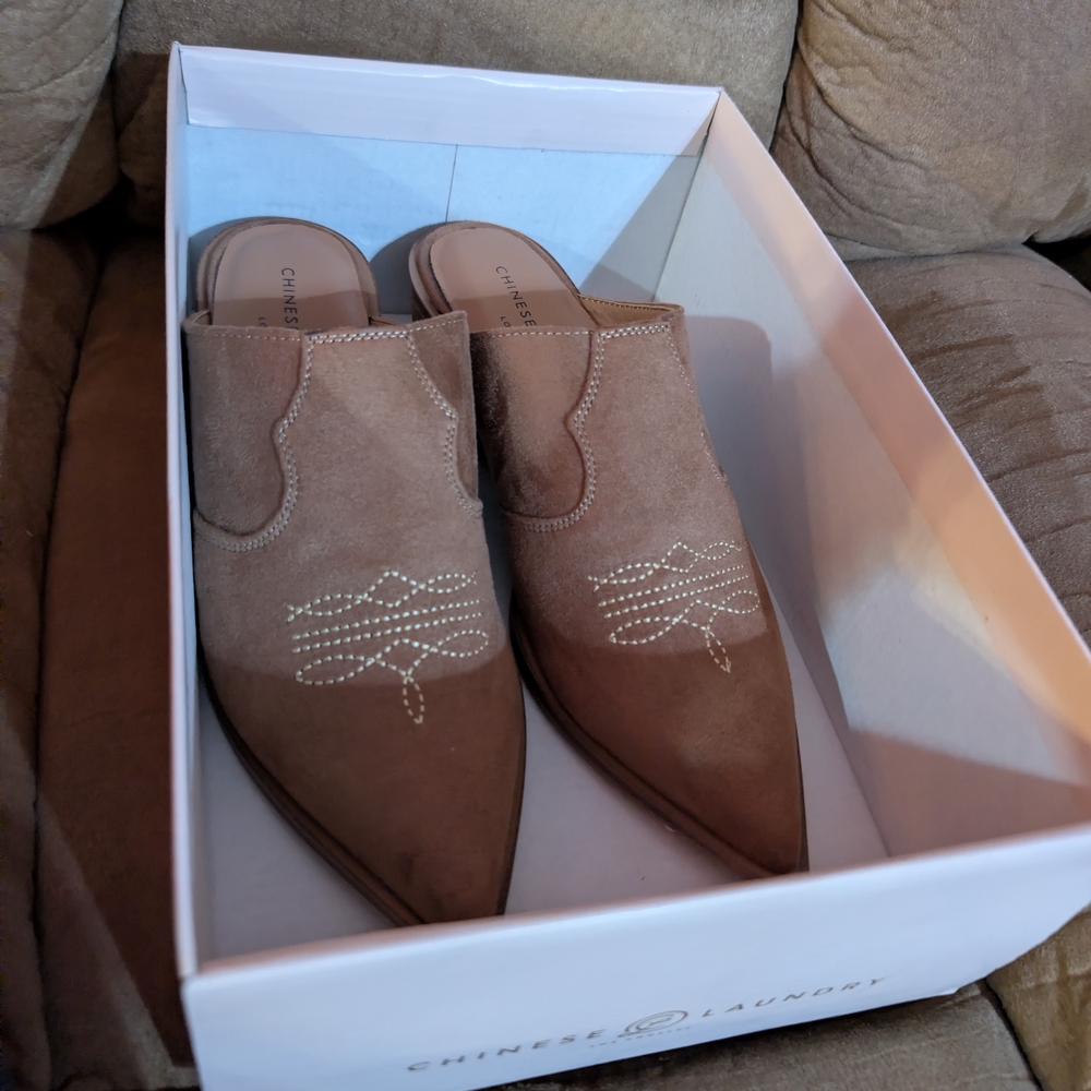 Chinese Laundry Women's Brown Mules